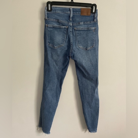 Madewell Button-Fly Petite Raw Hem High-Rise 10” Skinny Jeans - Picture 7 of 9